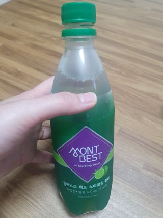 몽베스트 Montbest with Sparkling water Lime20병 — 5점을 준 리뷰어가 2022년 5월 올린 사용 사진