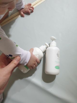 mom e 맘이 내추럴 베이비 케어 샴푸앤바스+로션 — 리뷰어가 2021년 1월 올린 사용 사진