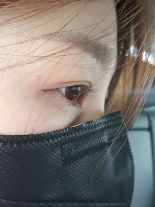 시모먼트 라이닝 컬 마스카라 — 5점을 준 리뷰어가 2022년 1월 올린 사용 사진