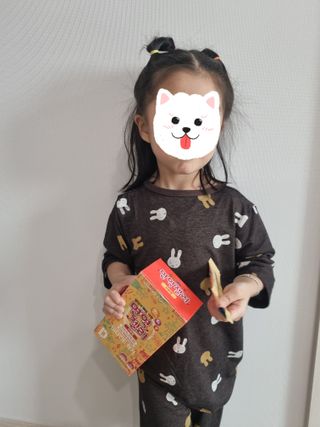 다나음 셀렌에 빠진 아연면역젤리 열대과일맛+사과맛 — 5점을 준 리뷰어가 2023년 4월 올린 사용 사진