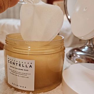 스킨1004 [SKIN1004] 마다가스카르 센텔라 퀵 카밍 패드 70매 130ml — 5점을 준 리뷰어가 2024년 9월 올린 사용 사진