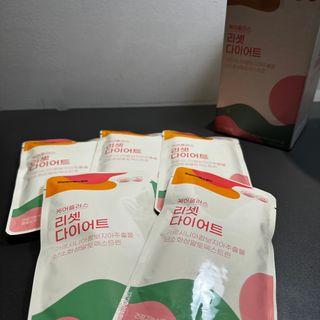 [경남제약헬스케어] 케어플러스 리셋 다이어트 청포도맛 100ml X 5포 (5일분) — 5점을 준 리뷰어가 2023년 4월 올린 사용 사진