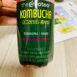 더그레잇티 콤부차 300ml *12개입 (오리지널 6개+베리리치 6개) — 4.5점을 준 리뷰어가 2022년 7월 올린 사용 사진