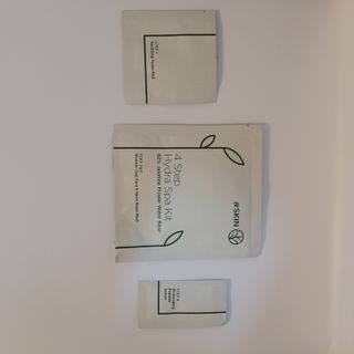 태그스킨 4스텝 주름개선 피부미백 영양 마스크팩 3개 세트(최신버전) — 5점을 준 리뷰어가 2022년 6월 올린 사용 사진