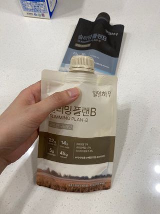 일일하우 슬리밍 플랜B 고소한 귀리맛, 진한 카카오맛 (체중조절식) — 5점을 준 리뷰어가 2023년 7월 올린 사용 사진