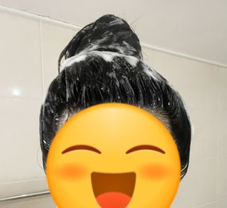 프리마인 더이상 뻣뻣하고 효과없는 탈모샴푸는 NO. 근본부터 케어하는 셀베이스 그린티샴푸(500ml) — 5점을 준 리뷰어가 2023년 4월 올린 사용 사진