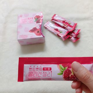 헬스업_쁘띠쁘띠석류콜라겐젤리_20g x 14포 — 4점을 준 리뷰어가 2021년 3월 올린 사용 사진