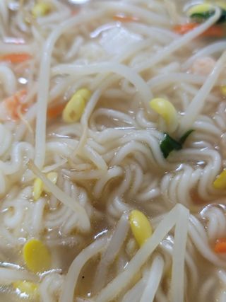[풀무원] 자연은맛있다 정면, 백면, 홍면  세트 — 5점을 준 리뷰어가 2021년 4월 올린 사용 사진