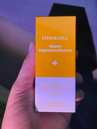 체르엠 스템앤셀 비타민 브라이트닝 에센스 30ml 1개 — 5점을 준 리뷰어가 2022년 1월 올린 사용 사진