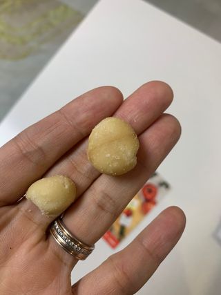 도이퉁 마카다미아 넛 90g  로얄 마카넛 오리지널 쏠트 허니 — 5점을 준 리뷰어가 2021년 3월 올린 사용 사진