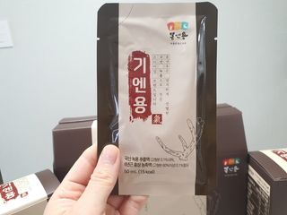 [몸엔용] 무더운 날씨에 국산녹용 기엔용으로 몸보신 50ml x 30포 — 5점을 준 리뷰어가 2021년 6월 올린 사용 사진