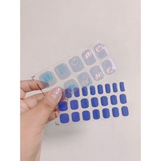 데싱디바 글레이즈 젤네일 별빛유리네일 6종_랜덤발송 — 5점을 준 리뷰어가 2021년 8월 올린 사용 사진
