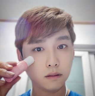 스킨큐어 바람의섬  동백 안티 링클 멀티밤 — 5점을 준 리뷰어가 2022년 10월 올린 사용 사진