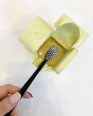 주식회사 클린디 [클린디] 찝찝한 칫솔은 이제 그만, 살균과 건조기능 칫솔살균건조기로 더욱 뽀송하게🦷 — 5점을 준 리뷰어가 2022년 1월 올린 사용 사진