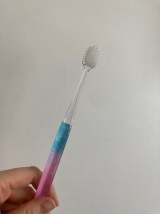 에브리모먼트 에브리 모먼트 칫솔 Every moment toothbrush — 5점을 준 리뷰어가 2022년 2월 올린 사용 사진