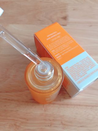 체르엠 스템앤셀 비타민 브라이트닝 에센스 30ml 1개 — 5점을 준 리뷰어가 2021년 6월 올린 사용 사진
