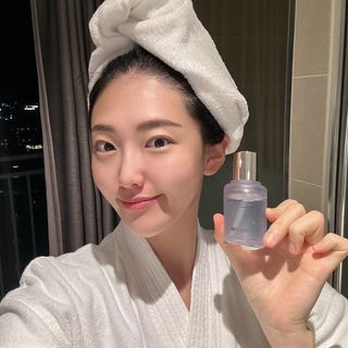 리엔케이 인텐스 브라이트닝 세럼 시트 마스크 — 5점을 준 리뷰어가 2023년 9월 올린 사용 사진