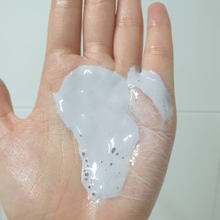 벨먼 내추럴 스파 머드레티놀 바디워시(그린로즈, 미드나잇 피오니) — 5점을 준 리뷰어가 2022년 6월 올린 사용 사진