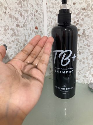 타미모아 토탄수 플러스 탈모증상완화 기능성 샴푸 — 5점을 준 리뷰어가 2021년 6월 올린 사용 사진