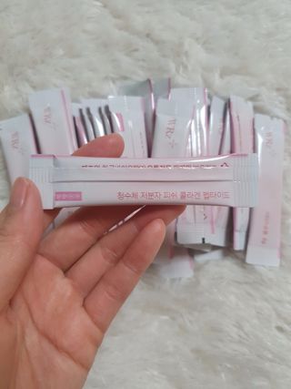 방방곳곳 청수체 콜라겐 — 5점을 준 리뷰어가 2022년 2월 올린 사용 사진