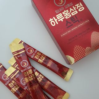 힘내라김홍삼 하루홍삼정스틱 10g x 10포 — 5점을 준 리뷰어가 2021년 3월 올린 사용 사진
