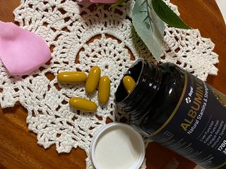 로얄 캐네디언 간이 먼저 알아채는 진한 알부민의 힘, 알부민 골드 — 5점을 준 리뷰어가 2023년 5월 올린 사용 사진