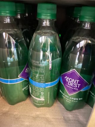 몽베스트 Montbest with Sparkling water Plain 20병 — 5점을 준 리뷰어가 2022년 11월 올린 사용 사진