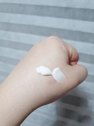 mom e 맘이 내추럴 베이비 케어 샴푸앤바스+로션 — 5점을 준 리뷰어가 2021년 1월 올린 사용 사진