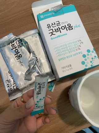 프리마인 유산균 국가지정연구소 선정, 살아있는 생유산균 200억 마리의 힘. 유산균n굿바이옴플러스 — 5점을 준 리뷰어가 2021년 10월 올린 사용 사진