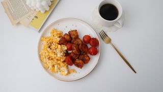 굽네몰 [굽네] 소스가 맛있는 닭가슴살 한입 볼 2종 — 5점을 준 리뷰어가 2021년 3월 올린 사용 사진