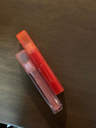 [블랙루즈]하프앤하프틴트 10종 中 택1+랜덤1 — 3점을 준 리뷰어가 2021년 2월 올린 사용 사진