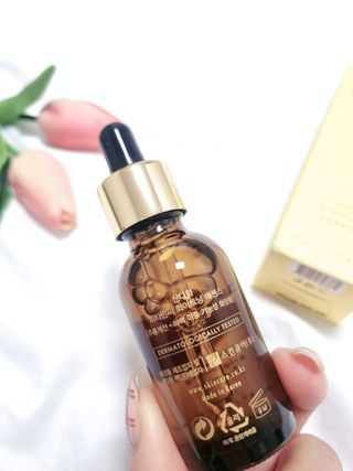 스킨큐어 산다화 비타민c 화이트닝 에센스 30ml — 5점을 준 리뷰어가 2023년 10월 올린 사용 사진