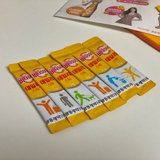 광동생활건강 [광동] 제니비타민C 비타500데일리스틱 180포+제니등신대+제니스티커 — 5점을 준 리뷰어가 2021년 12월 올린 사용 사진