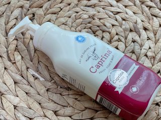 카프리나 프레쉬 산양밀크 모이스춰라이징 바디로션 350ml(오리지널향) — 5점을 준 리뷰어가 2022년 12월 올린 사용 사진