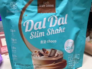 달달슬림쉐이크 프리 (릴스) 달달슬림 맛있는 단백질 쉐이크 파우치 다이어트 식사대용 프로틴 파우더 보충제 — 4.5점을 준 리뷰어가 2025년 8월 올린 사용 사진