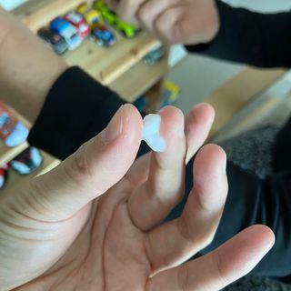 [후르디아] 민감피부 수분크림 비건 아보카도 크림 — 5점을 준 리뷰어가 2022년 11월 올린 사용 사진