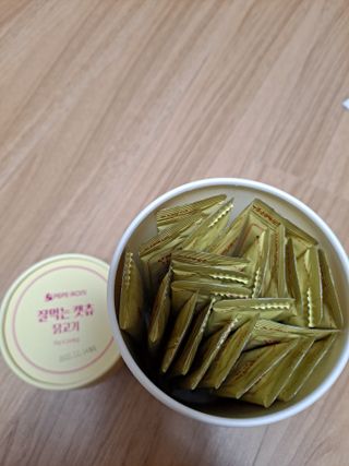 페페로니 잘 먹는 캣츄 - 무항생제 닭고기 24개입 — 5점을 준 리뷰어가 2021년 7월 올린 사용 사진