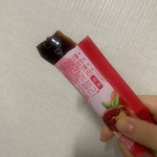 헬스업_쁘띠쁘띠석류콜라겐젤리_20g x 14포 — 5점을 준 리뷰어가 2020년 12월 올린 사용 사진