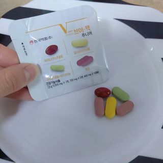 [안국약품] 브이팩 올인원 멀티바타민 주니어용 — 5점을 준 리뷰어가 2021년 3월 올린 사용 사진