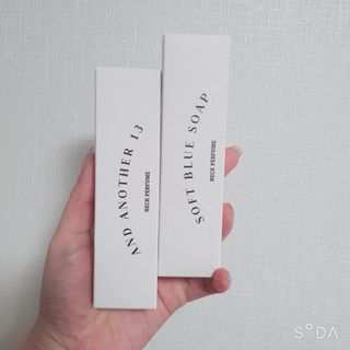 멈칫(MUMCHIT) 넥퍼퓸 NECKPERFUME 2가지 향 — 5점을 준 리뷰어가 2021년 11월 올린 사용 사진