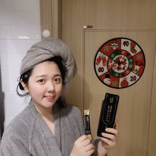 헬스업_천명진프리미엄홍삼스틱_10ml x 30포 — 5점을 준 리뷰어가 2021년 1월 올린 사용 사진