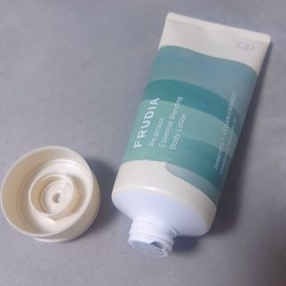 [후르디아] 올리브영 저자극 비건바디로션 — 5점을 준 리뷰어가 2023년 1월 올린 사용 사진