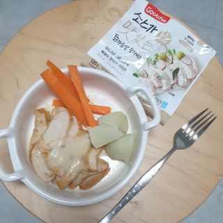 굽네몰 [굽네] 소스가 맛있는 닭가슴살 슬라이스 4종 — 4점을 준 리뷰어가 2021년 5월 올린 사용 사진