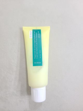 닥터시드 페퍼민트 앤 레몬 비건 비듬케어 쿨 탈모 두피 스크럽 샴푸 — 5점을 준 리뷰어가 2024년 7월 올린 사용 사진