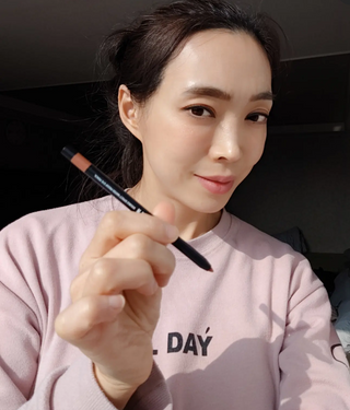 씨스터앤 더블이펙트 워터프루프 아이펜슬 11종 택 1 — 5점을 준 리뷰어가 2022년 1월 올린 사용 사진