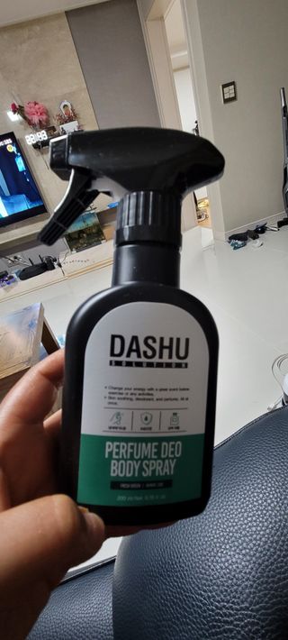 다슈코리아 다슈 솔루션 퍼퓸 데오 바디스프레이 프레쉬 그린 200ml — 5점을 준 리뷰어가 2021년 4월 올린 사용 사진