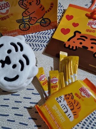광동생활건강 [광동] 비타500데일리스틱 수능 패키지 (70+굿즈) 뚱랑이 수능엽서+쇼핑백 — 5점을 준 리뷰어가 2022년 11월 올린 사용 사진