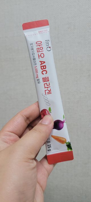 아임오 ABC 콜라겐 젤리 14포 — 4점을 준 리뷰어가 2021년 10월 올린 사용 사진