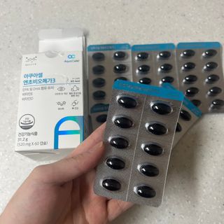 메디포스트 모비타 아쿠아셀 엔초비오메가3 60캡슐 — 5점을 준 리뷰어가 2022년 11월 올린 사용 사진
