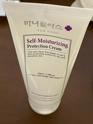셀프 모이스처라이징 프로텍션 크림 셀프 모이스처라이징 프로텍션크림 — 4점을 준 리뷰어가 2022년 4월 올린 사용 사진